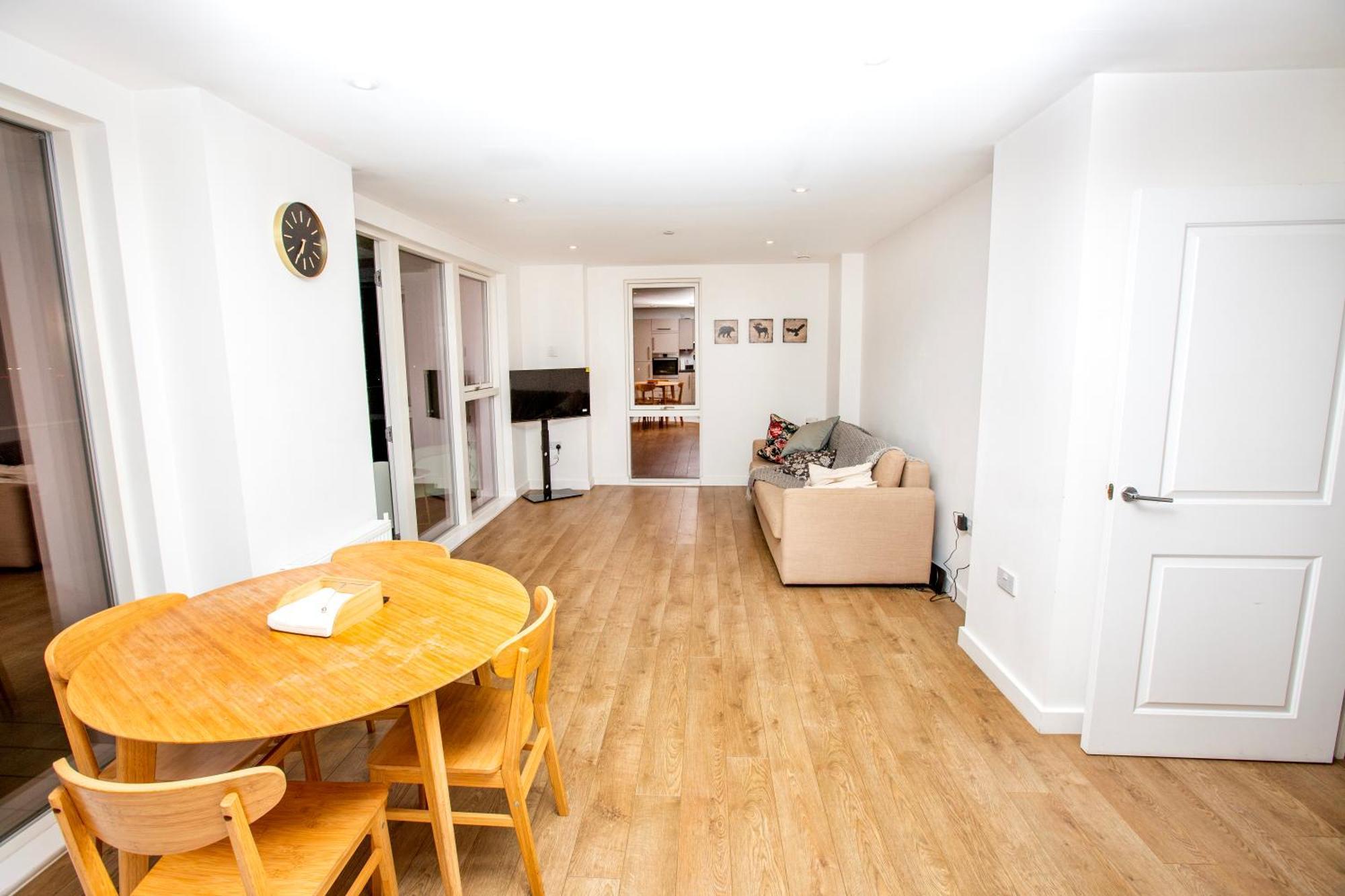 Waterfront- London Greenwich O2 Arena 2 Bed Flat מראה חיצוני תמונה
