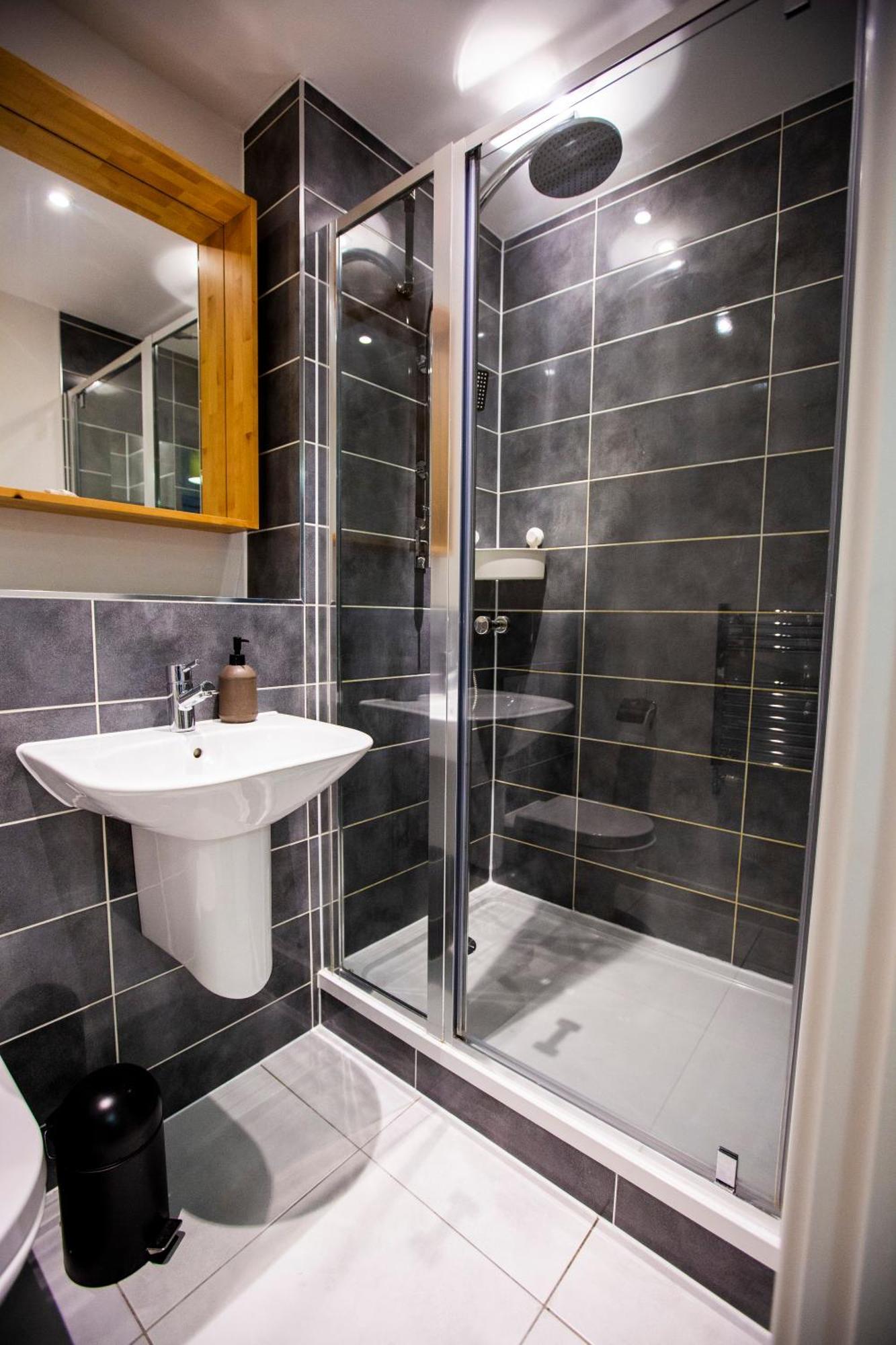 Waterfront- London Greenwich O2 Arena 2 Bed Flat מראה חיצוני תמונה