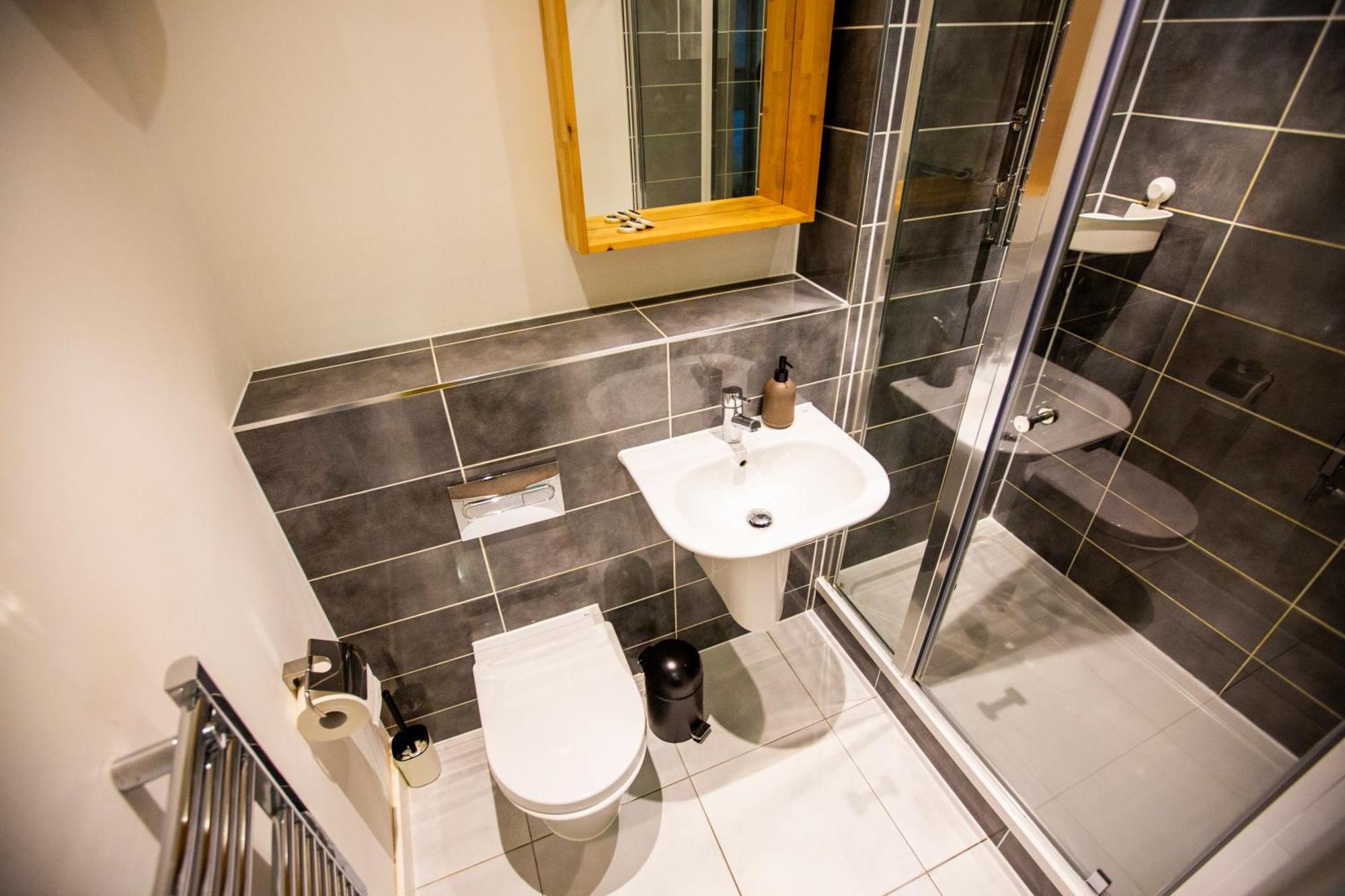 Waterfront- London Greenwich O2 Arena 2 Bed Flat מראה חיצוני תמונה